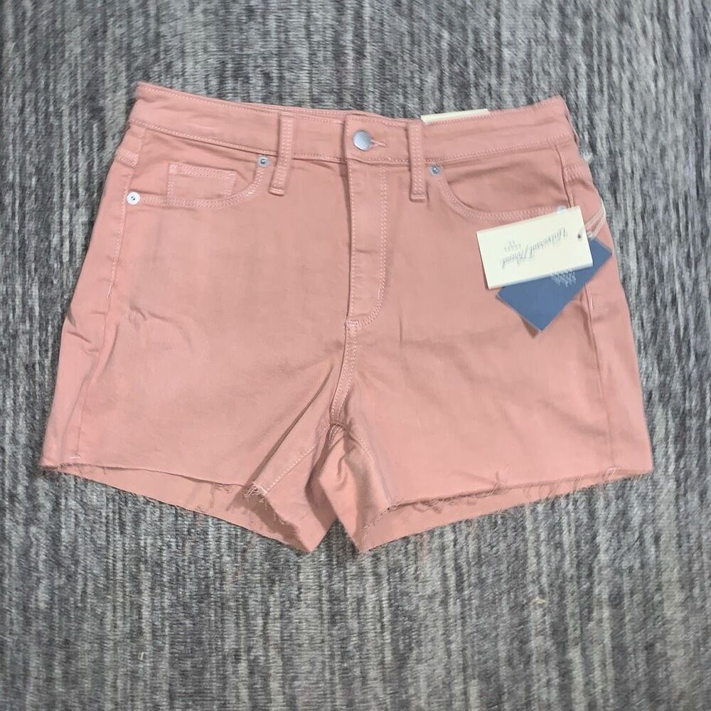 Brand New Universal Thread Women's 6/28 Hi Ride Midi Coral Pink Shorts Sculpting
